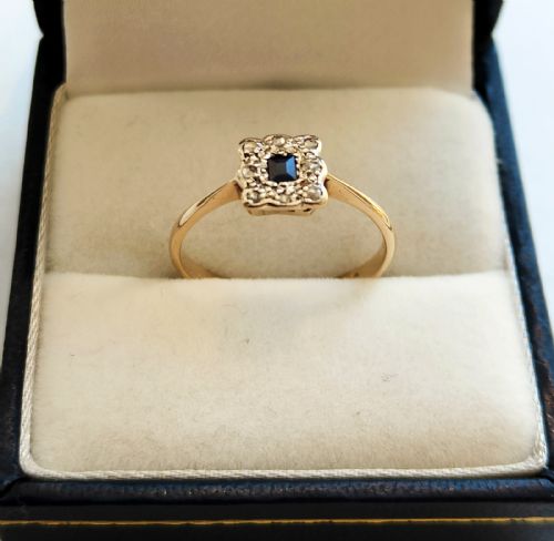 18CT GOLD PLATINUM ART DECO SAPPHIRE AND DIAMOND RING SIZE M5 - ADDITIONAL PHOTO 2