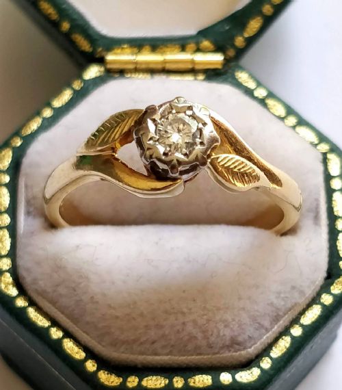 MID 20TH CENTURY 18CT GOLD DIAMOND ENGAGEMENT SOLITAIRE RING SIZE O - ADDITIONAL PHOTO 7