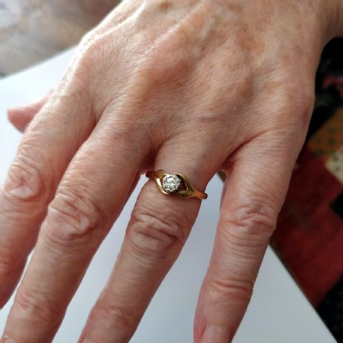 MID 20TH CENTURY 18CT GOLD DIAMOND ENGAGEMENT SOLITAIRE RING SIZE O - ADDITIONAL PHOTO 10