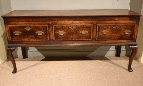 stunning george iii oak dresser base - CATEGORY: ANTIQUE SIDEBOARDS - DATED 18TH CENTURY