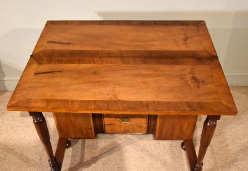 QUEEN ANNE BACHELORS DRESSING CHEST - ADDITIONAL PHOTO 6