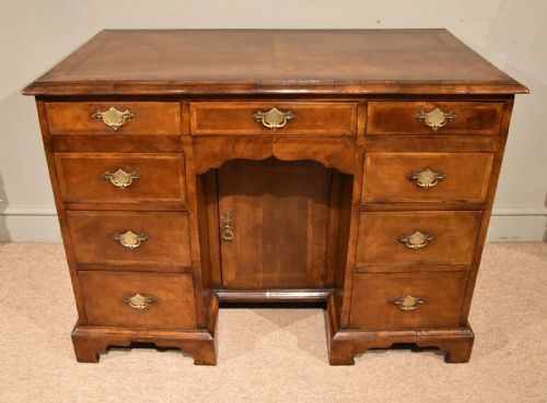 queen anne style walnut kneehole desk - CATEGORY: ANTIQUE DESKS - DATED 19TH CENTURY