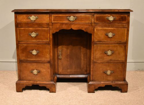 QUEEN ANNE STYLE WALNUT KNEEHOLE DESK - ADDITIONAL PHOTO 1
