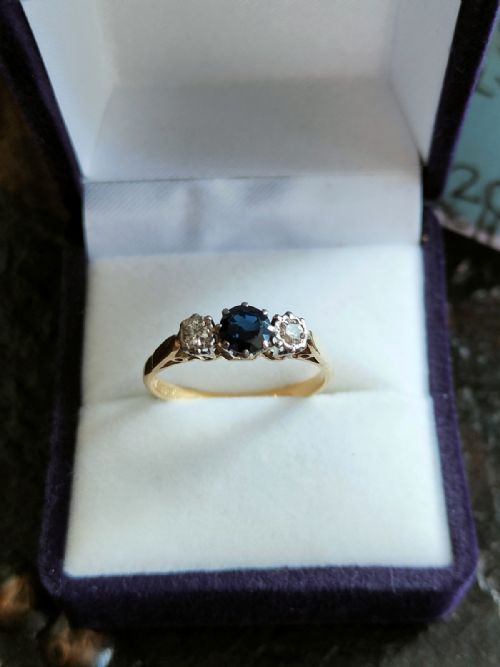 ART DECO 18CT GOLD PLATINUM SAPPHIRE DIAMOND TRILOGY RING - ADDITIONAL PHOTO 3