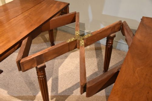REGENCY PERIOD MAHOGANY CONCERTINA ACTION DINING TABLE - ADDITIONAL PHOTO 12