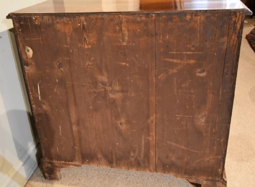 GEORGE III MAHOGANY CHEST OF DRAWERS - ADDITIONAL PHOTO 7