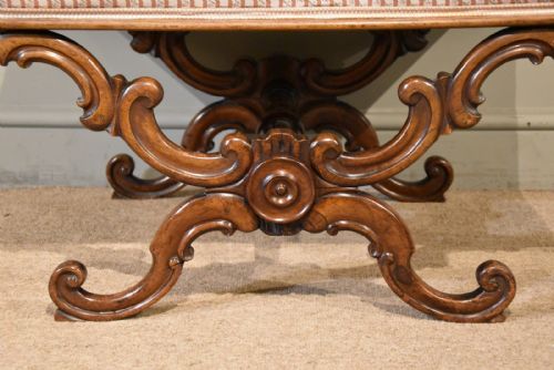 ELEGANT WILLIAM IV ROSEWOOD CARVED LARGE STOOL - ADDITIONAL PHOTO 2