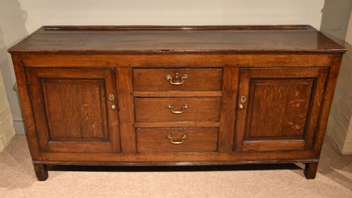 george iii oak low dresser base - CATEGORY: ANTIQUE SIDEBOARDS - DATED GEORGIAN