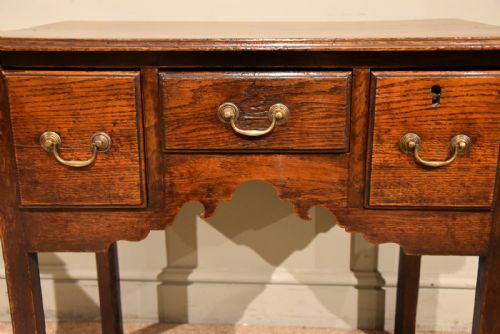 GEORGE III COUNTRY OAK LOWBOY - ADDITIONAL PHOTO 5