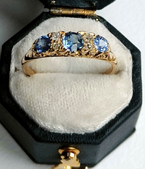 VICTORIAN 18CT SAPPHIRE AND DIAMOND HALF ETERNITY RING SIZE N - ADDITIONAL PHOTO 1