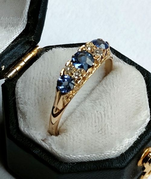 VICTORIAN 18CT SAPPHIRE AND DIAMOND HALF ETERNITY RING SIZE N - ADDITIONAL PHOTO 10