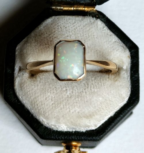RARE ART DECO 9CT GOLD OPAL SOLITAIRE RING HALLMARKED CHESTER 1932 - ADDITIONAL PHOTO 4