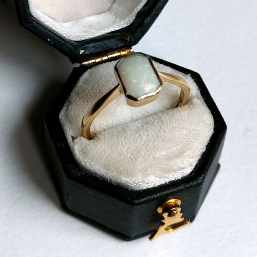 RARE ART DECO 9CT GOLD OPAL SOLITAIRE RING HALLMARKED CHESTER 1932 - ADDITIONAL PHOTO 5