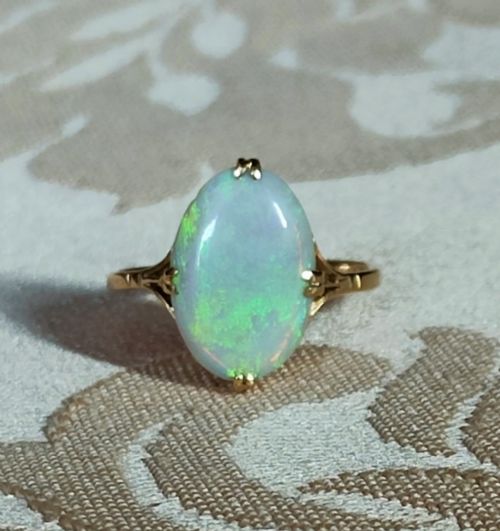 large antique 18ct gold solitaire fiery opal ring size n - CATEGORY: ANTIQUE JEWELLERY - DATED EDWARDIAN