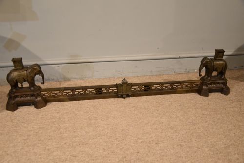 BRASS 19TH CENTURY EXTENDABLE FIRE FENDER - ADDITIONAL PHOTO 5