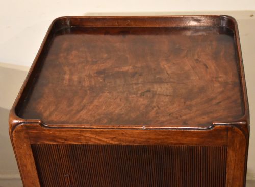 PAIR OF GEORGE III BEDSIDE COMMODES - ADDITIONAL PHOTO 4