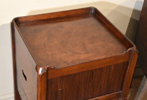 PAIR OF GEORGE III BEDSIDE COMMODES - ADDITIONAL PHOTO 5