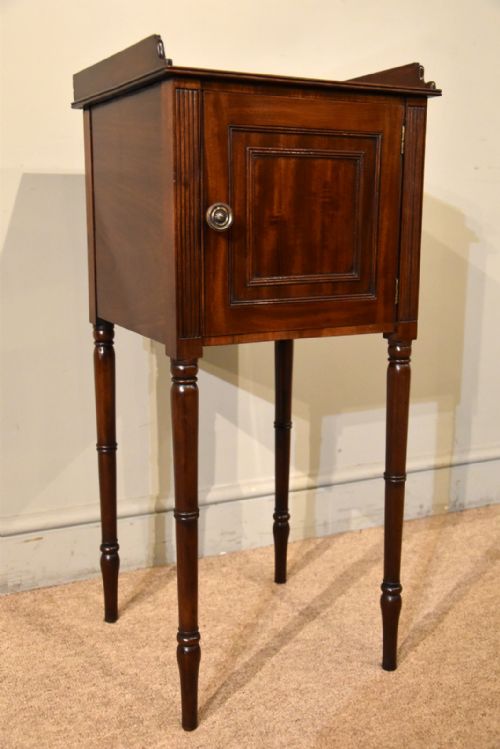 MAHOGANY REGENCY BEDSIDE POT CUPBOARD - ADDITIONAL PHOTO 7