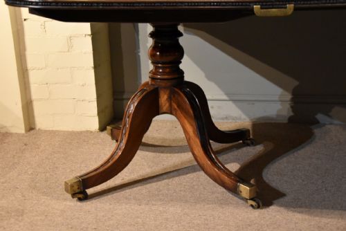 MAHOGANY REGENCY TWO PILLAR DINING TABLE - ADDITIONAL PHOTO 3