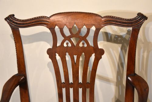 MAHOGANY 18TH CENTURY CHIPPENDALE ARMCHAIR - ADDITIONAL PHOTO 4