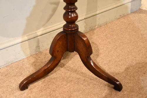 19TH CENTURY OAK LAMP WINE TABLE - ADDITIONAL PHOTO 3