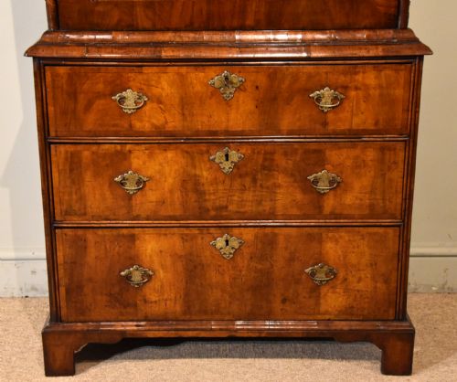 QUEEN ANNE WALNUT ESCRITOIRE ABATTANT - ADDITIONAL PHOTO 1