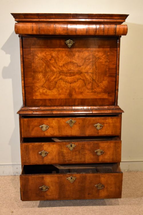 QUEEN ANNE WALNUT ESCRITOIRE ABATTANT - ADDITIONAL PHOTO 3
