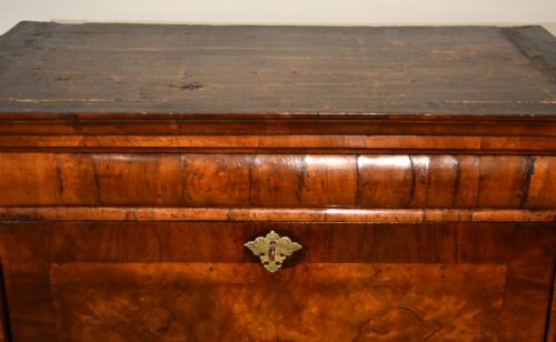 QUEEN ANNE WALNUT ESCRITOIRE ABATTANT - ADDITIONAL PHOTO 9