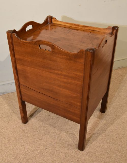 18TH CENTURY MAHOGANY BEDSIDE CUPBOARD COMMODE - ADDITIONAL PHOTO 6