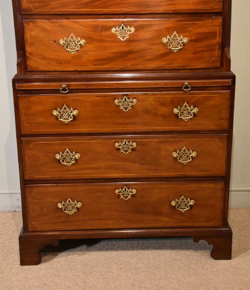 GEORGE III MAHOGANY CHEST ON CHEST WITH BRUSHING SLIDE - ADDITIONAL PHOTO 1