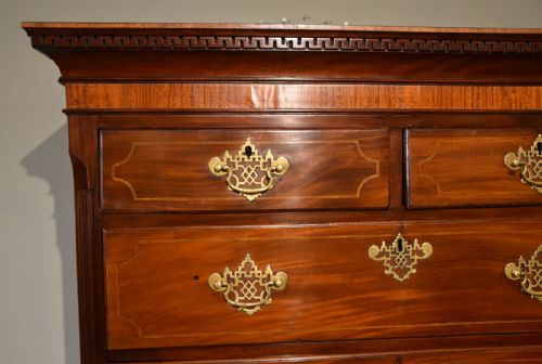 GEORGE III MAHOGANY CHEST ON CHEST WITH BRUSHING SLIDE - ADDITIONAL PHOTO 8