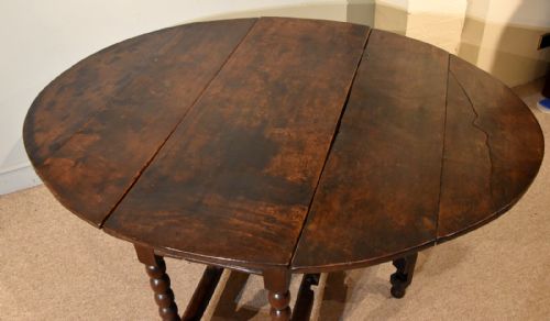 17TH CENTURY OAK BOBBIN TURNED GATELEG TABLE - ADDITIONAL PHOTO 5