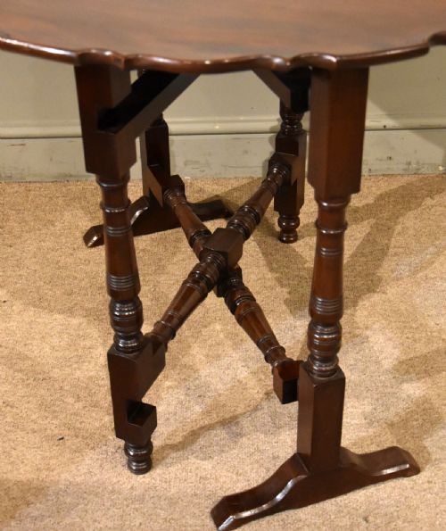 19TH CENTURY MAHOGANY OCCASIONAL TABLE BY CHARLES BAKER - ADDITIONAL PHOTO 4