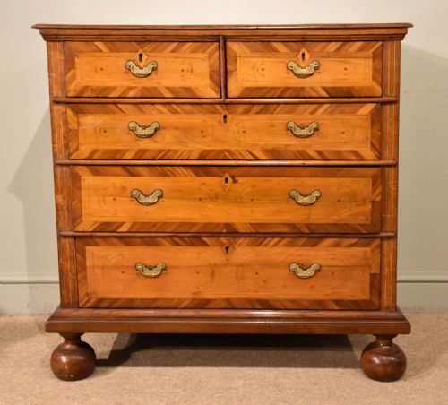 WILLIAM AND MARY PERIOD OAK CHEST OF DRAWERS - ADDITIONAL PHOTO 5