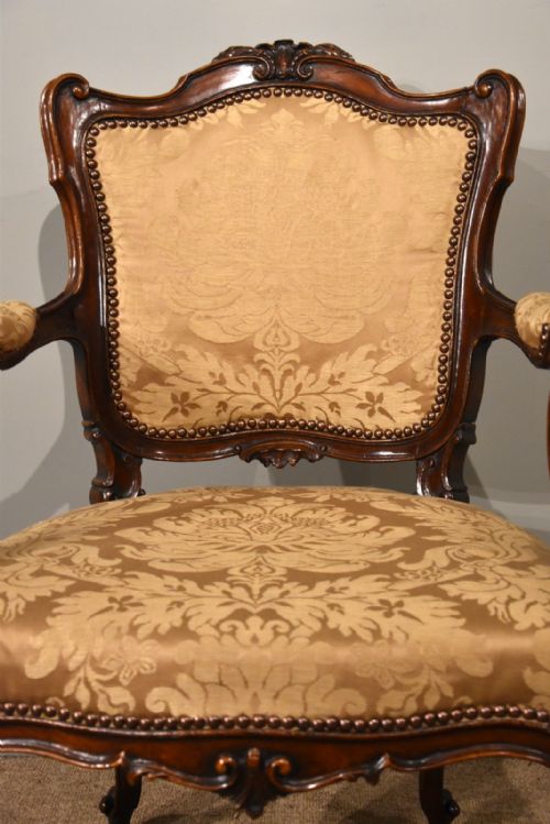 PAIR OF CARVED HEPPLEWHITE GEORGE III ARMCHAIRS - ADDITIONAL PHOTO 3