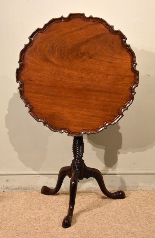 scottish george iii pie crust tilt top table - CATEGORY: ANTIQUE TABLES - DATED GEORGIAN
