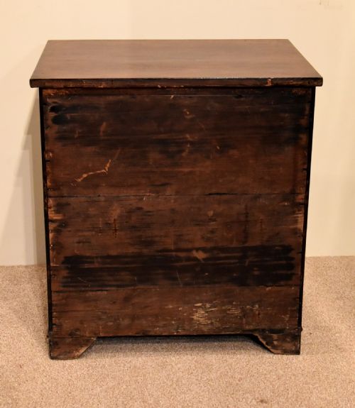 GEORGIAN MAHOGANY SMALL CHEST OF DRAWERS - ADDITIONAL PHOTO 7