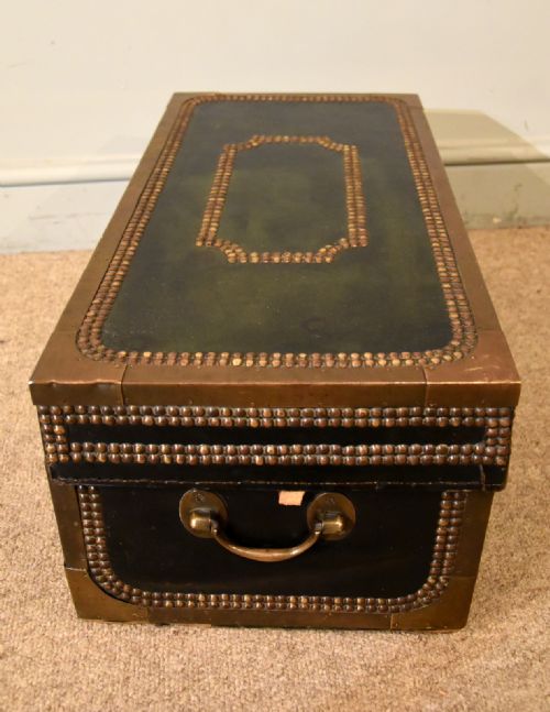 19TH CENTURY CAMPHORWOOD LEATHER BRASS COACHING TRUNK - ADDITIONAL PHOTO 3