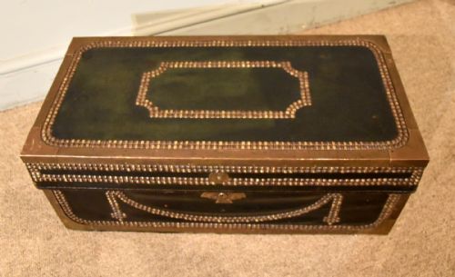 19TH CENTURY CAMPHORWOOD LEATHER BRASS COACHING TRUNK - ADDITIONAL PHOTO 4