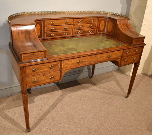 19TH CENTURY MAHOGANY CARLTON HOUSE DESK - ADDITIONAL PHOTO 5