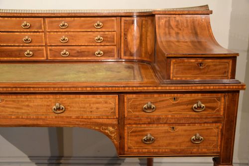 19TH CENTURY MAHOGANY CARLTON HOUSE DESK - ADDITIONAL PHOTO 10