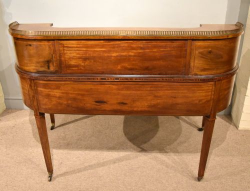 19TH CENTURY MAHOGANY CARLTON HOUSE DESK - ADDITIONAL PHOTO 13