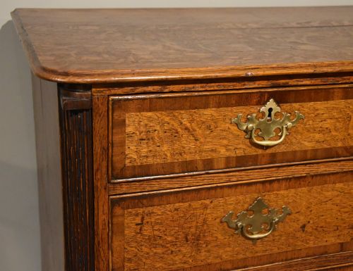 GEORGE III OAK CHEST OF DRAWERS - ADDITIONAL PHOTO 4