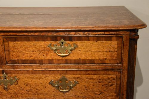 GEORGE III OAK CHEST OF DRAWERS - ADDITIONAL PHOTO 7