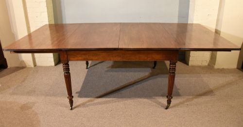 MAHOGANY REGENCY PERIOD EXTENDING DINING TABLE - ADDITIONAL PHOTO 1