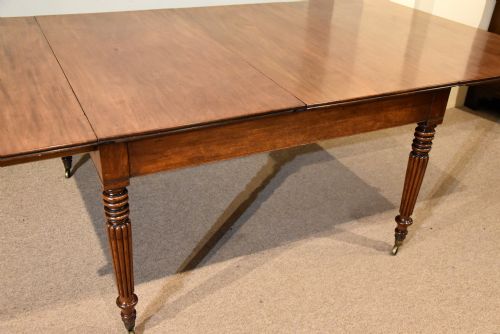 MAHOGANY REGENCY PERIOD EXTENDING DINING TABLE - ADDITIONAL PHOTO 4