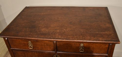 17TH CENTURY OAK COTTAGE CHEST OF DRAWERS - ADDITIONAL PHOTO 2
