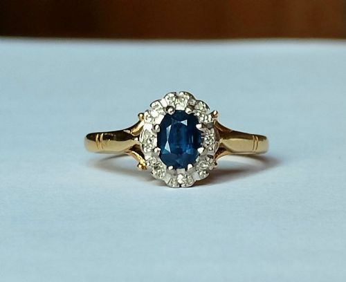 Vintage (60s) 18ct Gold Sapphire Diamond Cluster Ring 'Lady Diana Style'