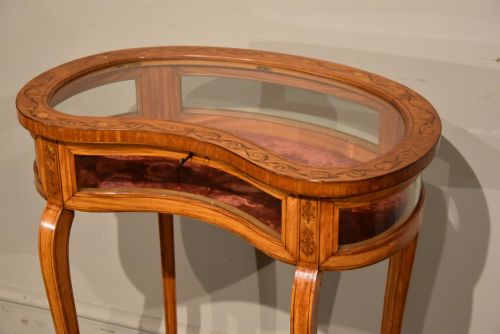19TH CENTURY SATINWOOD KIDNEY SHAPED BIJOUTERIE TABLE - ADDITIONAL PHOTO 4