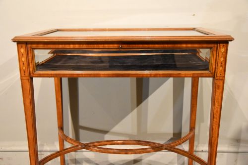 19TH CENTURY SATINWOOD INLAID BIJOUTERIE - ADDITIONAL PHOTO 4